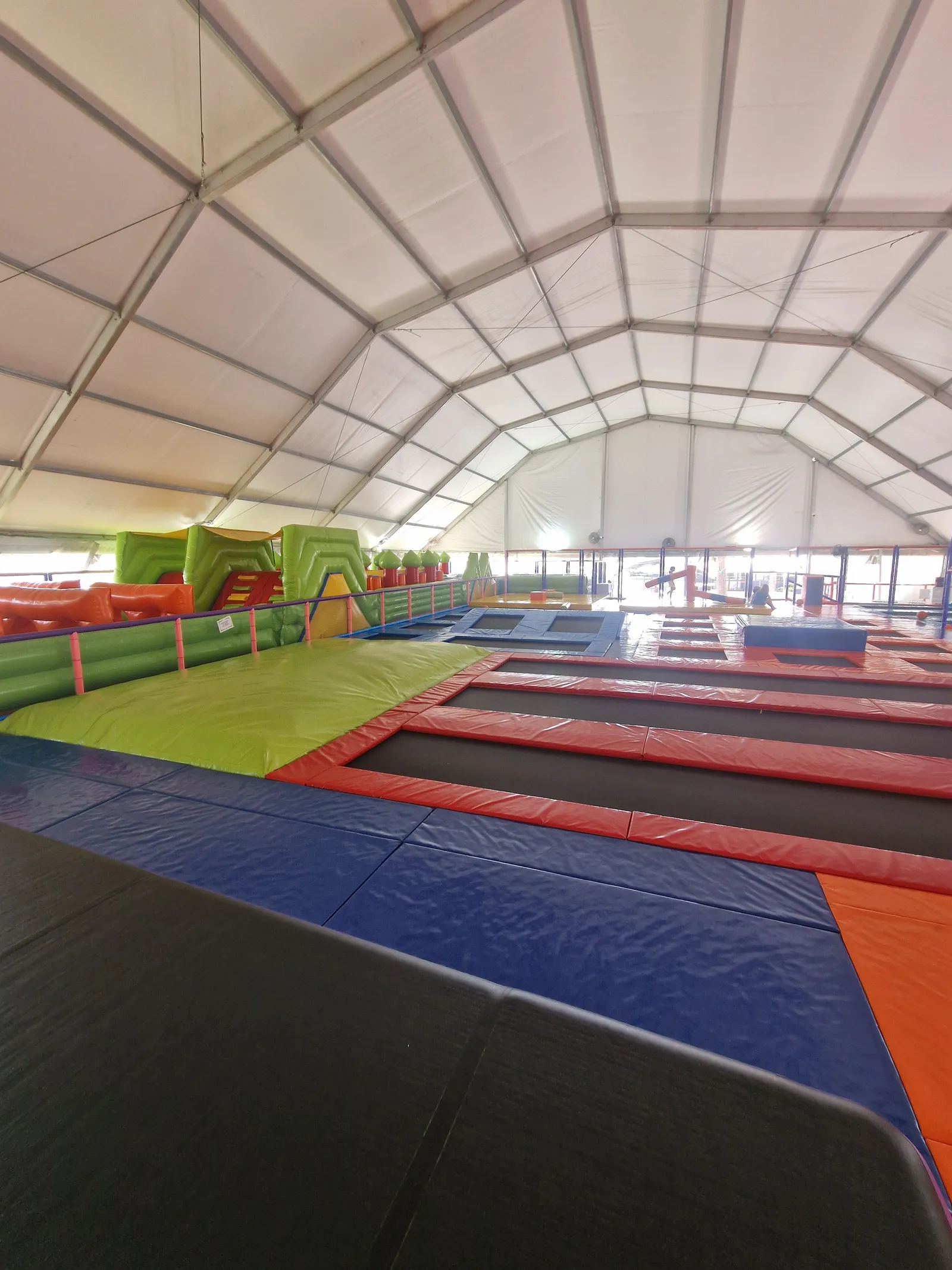 Bobby Jump Marbella gallery 2